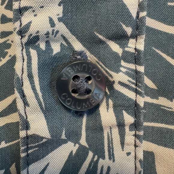 Columbia Men’s Palm Leaves Button Front Short Sleeve
Casual Shirt | Size XXL - Picture 7 of 10